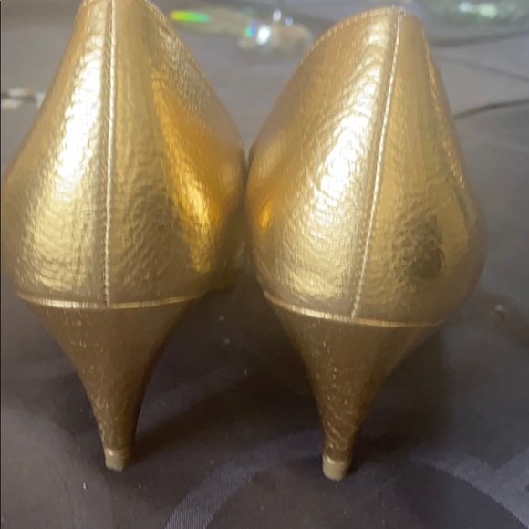 COPY - Gold peep toe shoes - Picture 2 of 5